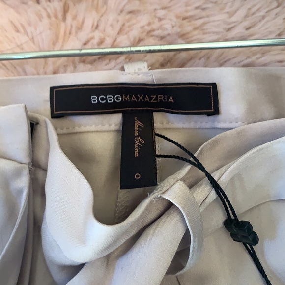 Shorts - Picture 2 of 5